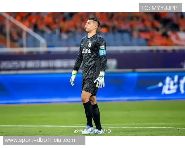 前中超门将王年转型短剧演员月薪3000偶像王大雷成新目标