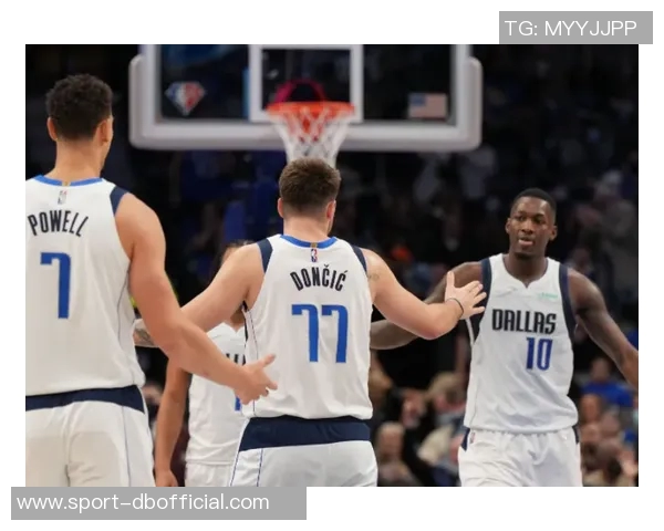 东契奇单场得分超三巨头合计表现引发媒体热议 东契奇单场得分超三巨头合计表现引发媒体热议